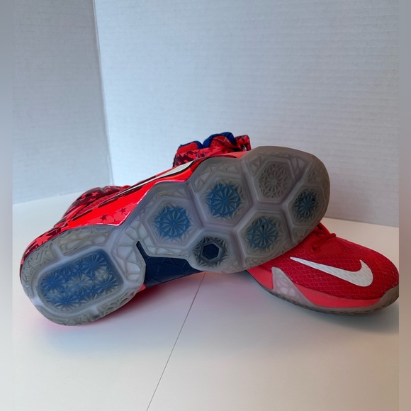 Nike LeBron 12 “ Independence Day” - Picture 4 of 13